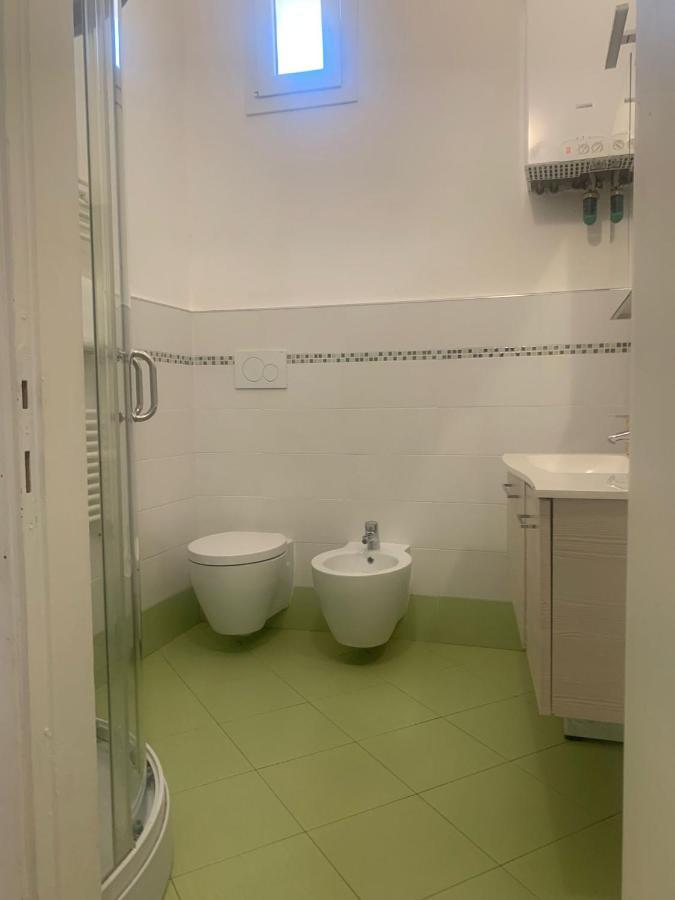 Odeon Apartment In Centro A Ливорно Екстериор снимка