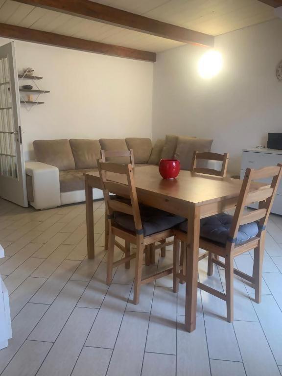 Odeon Apartment In Centro A Ливорно Екстериор снимка